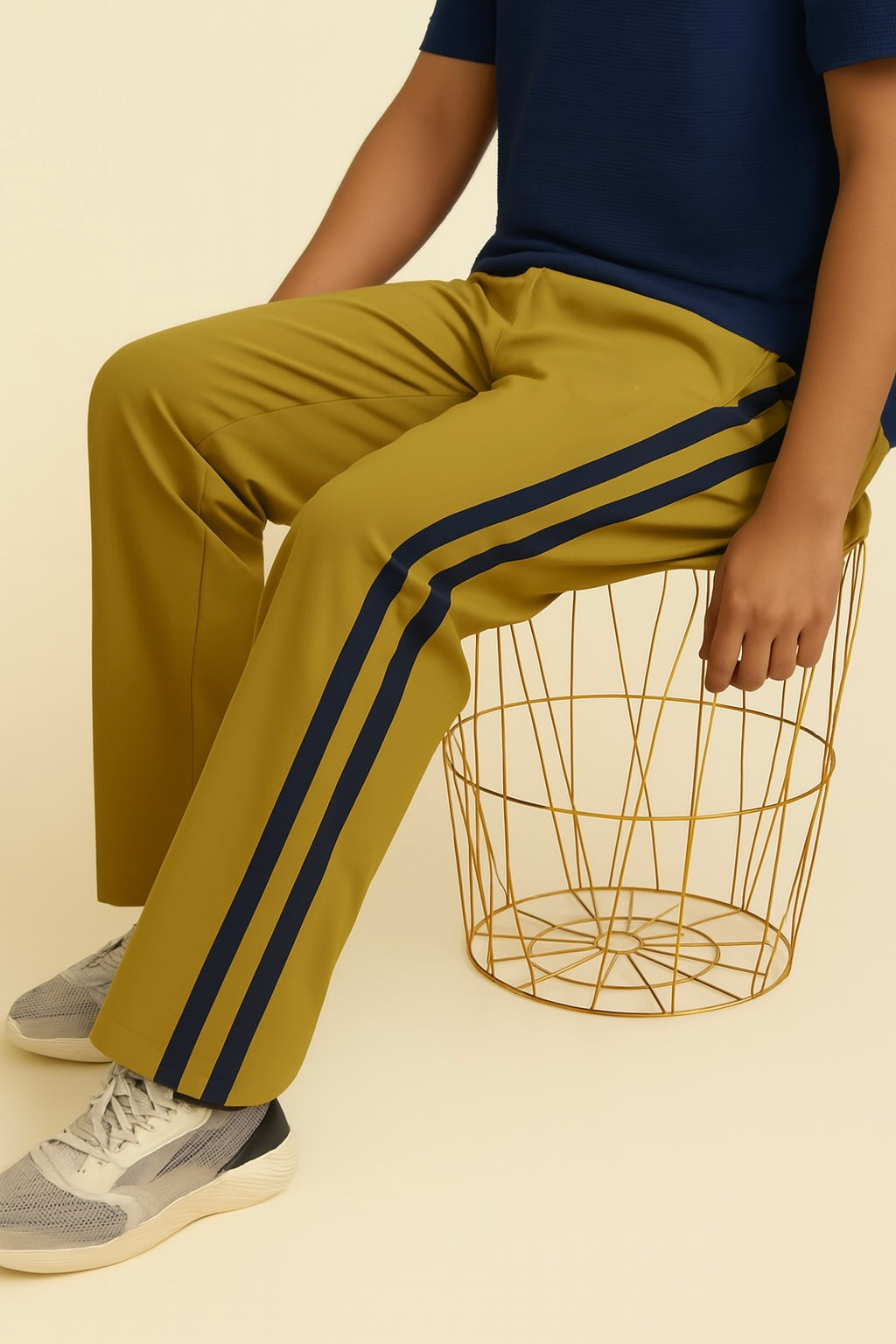 Wrinkle Free Lose-Fit Trousers (Chinese Fabric)