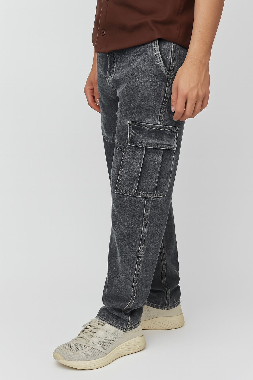 Baggy-Fit Cargo Jeans