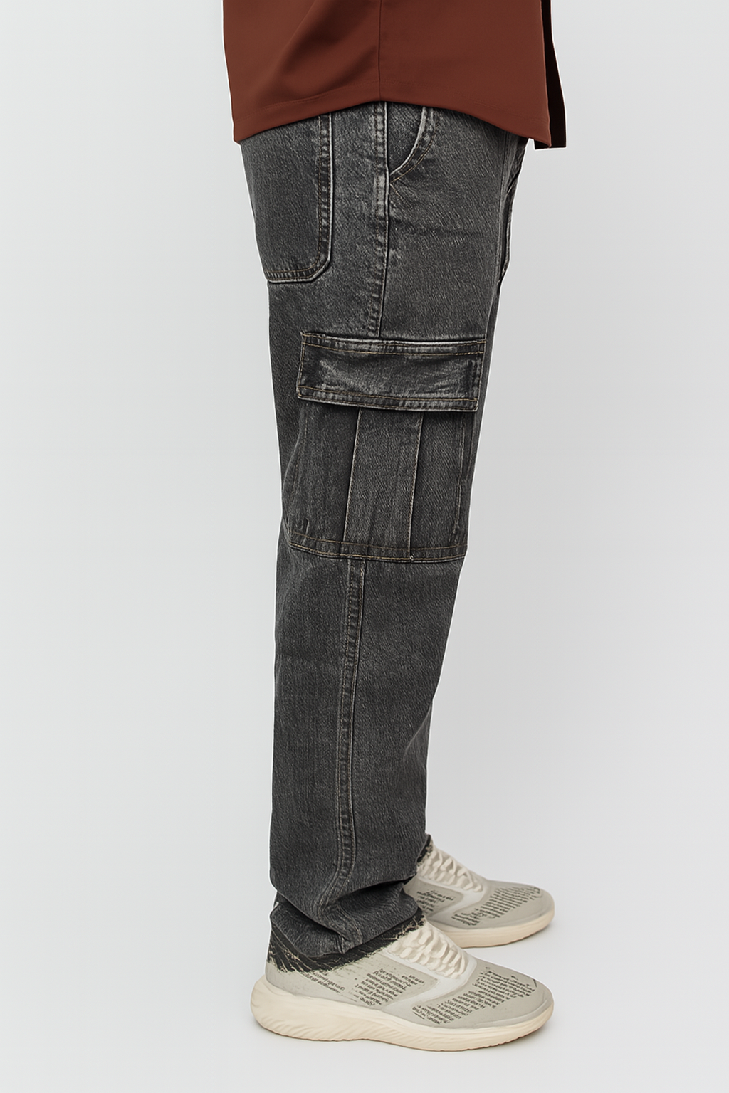 Baggy-Fit Cargo Jeans